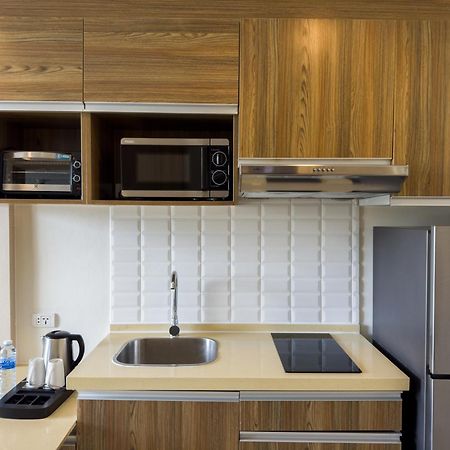 Ramada By Wyndham Bangkok Ten Ekamai Residences Luaran gambar