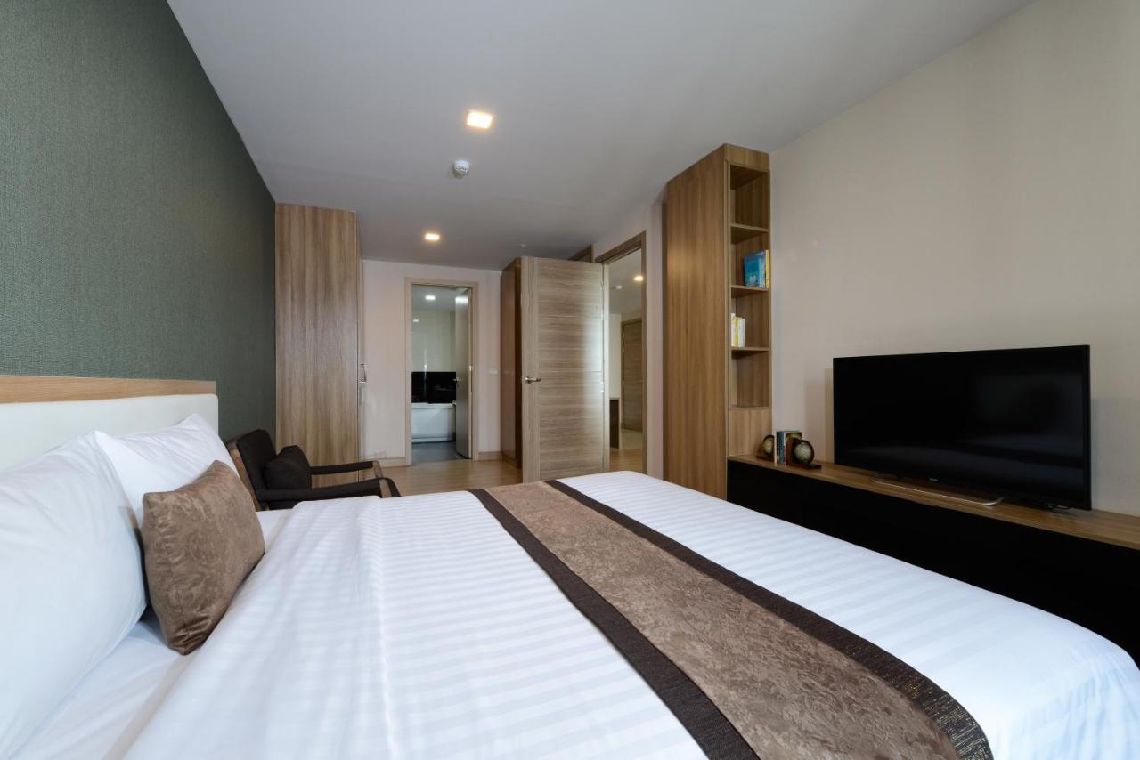 Ramada By Wyndham Bangkok Ten Ekamai Residences Luaran gambar