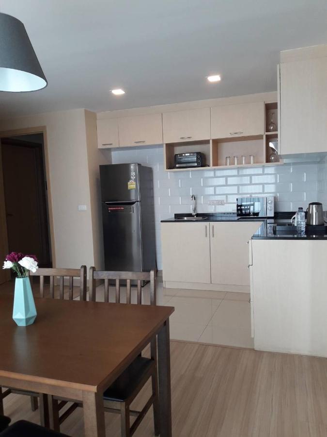 Ramada By Wyndham Bangkok Ten Ekamai Residences Luaran gambar
