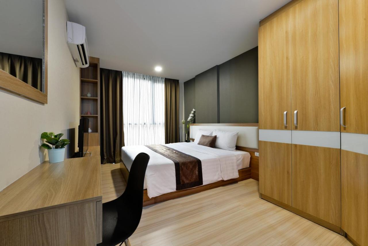 Ramada By Wyndham Bangkok Ten Ekamai Residences Luaran gambar
