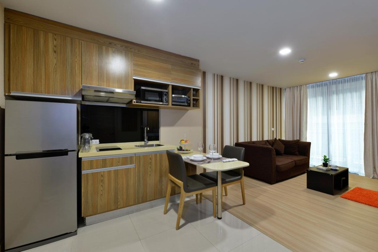 Ramada By Wyndham Bangkok Ten Ekamai Residences Luaran gambar