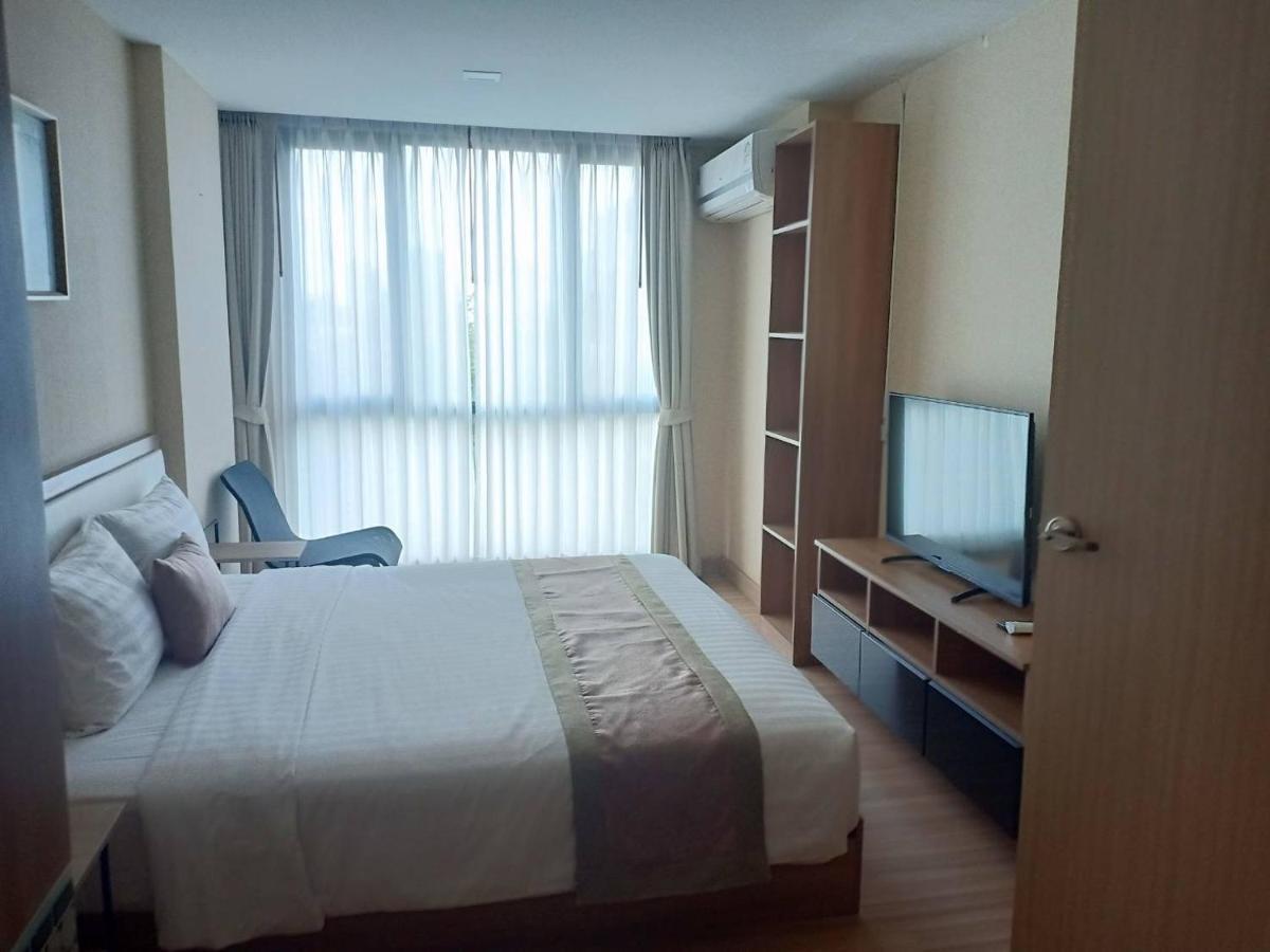 Ramada By Wyndham Bangkok Ten Ekamai Residences Luaran gambar