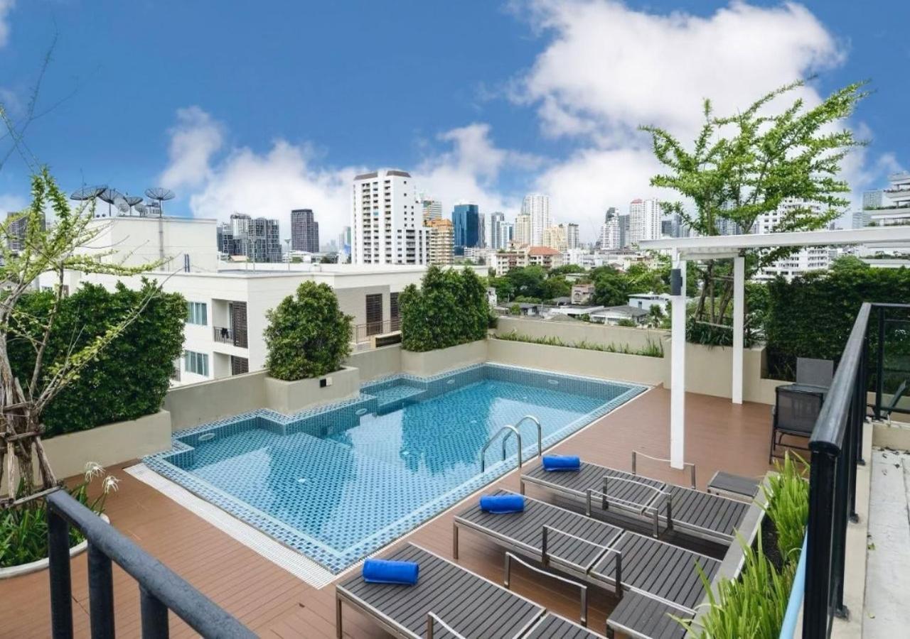Ramada By Wyndham Bangkok Ten Ekamai Residences Luaran gambar